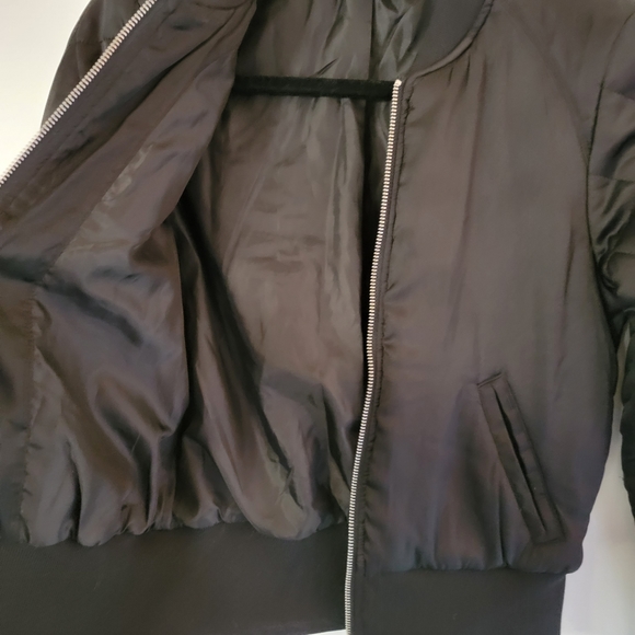 H&M DIVIDED Black Bomber Jacket Size 4 - Picture 3 of 9